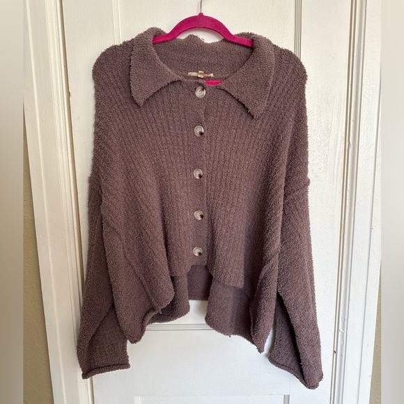 entro Sweaters - entro Mauve Textured ButtonUp Collared Oversized Sweater. Size M. Good condition